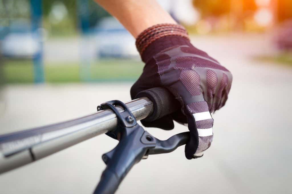 ¿Por qué son tan importantes los guantes en el ciclismo?
